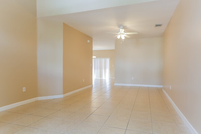 Photo - 1241 NE 41st Pl