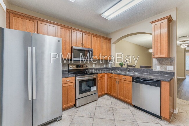 Photo - 15706 Fishhawk Falls Dr