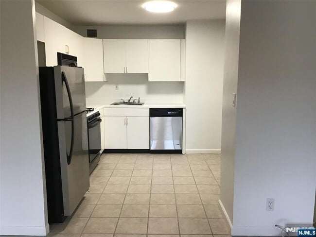 Photo - 1203 River Rd Unit 21M