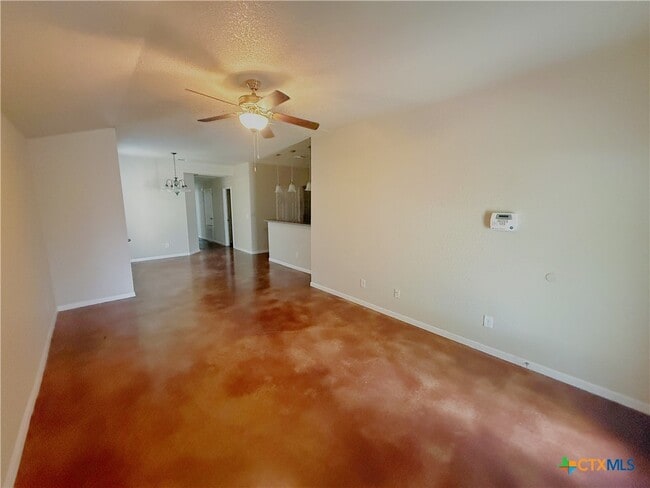 Photo - 941 Pinewood Dr