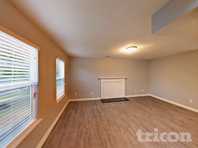 Photo - 2900 Silkstream Ln