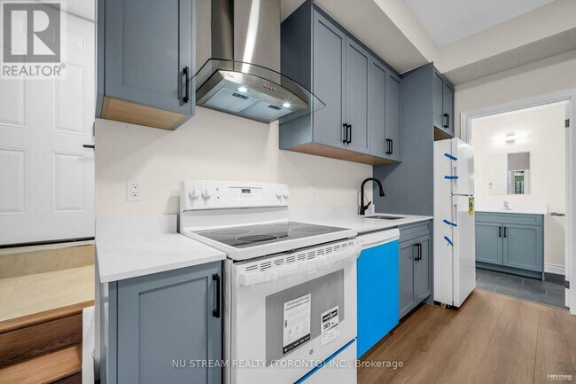 Photo - 25 Devondale Ave