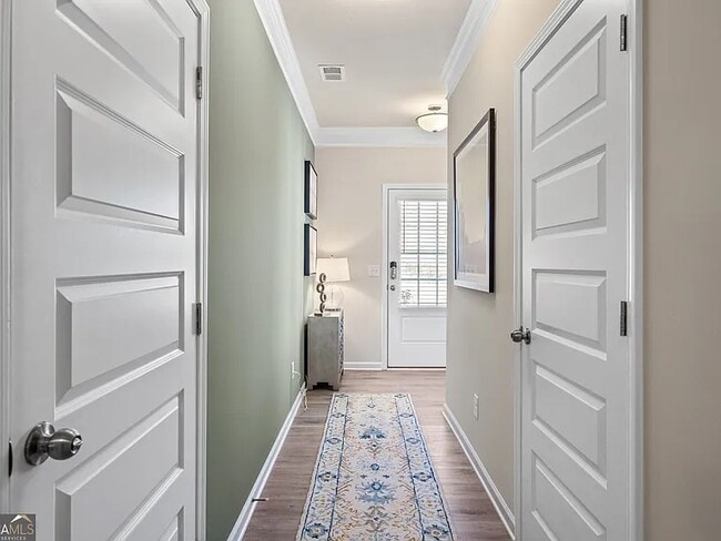 Photo - 207 DuPont Dr