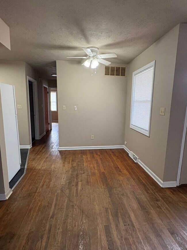 Photo - 2 Bedroom Duplex on Strode Station Circle