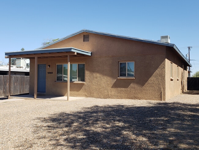 Entrada de la Unidad n.° 1 - 1409 E Elm St Unidad 5 Bed / 3 Bath Near UofA
