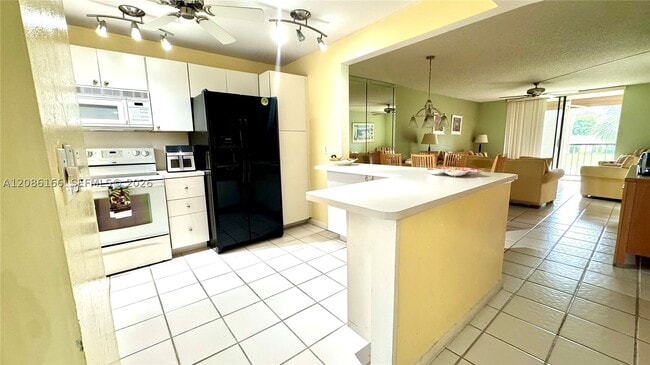 Building Photo - 2420 Deer Creek Country Club Blvd Unit 207-D