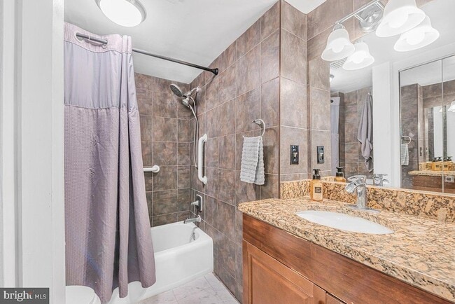 Photo - 1239 Vermont Ave NW Unit 902