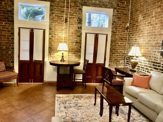 living room/dining