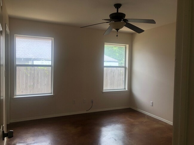 Photo - 1521 E Lawrence St