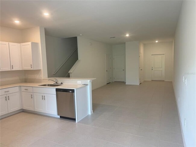Photo - 216 27th St SE