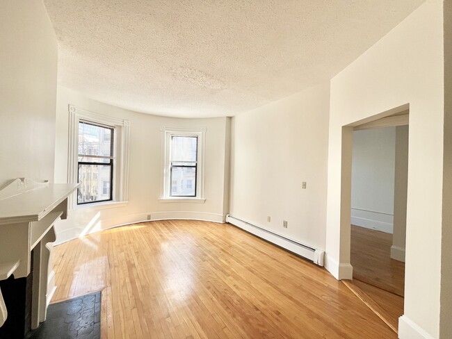 Photo - 17 Hemenway St Condo Unit 3