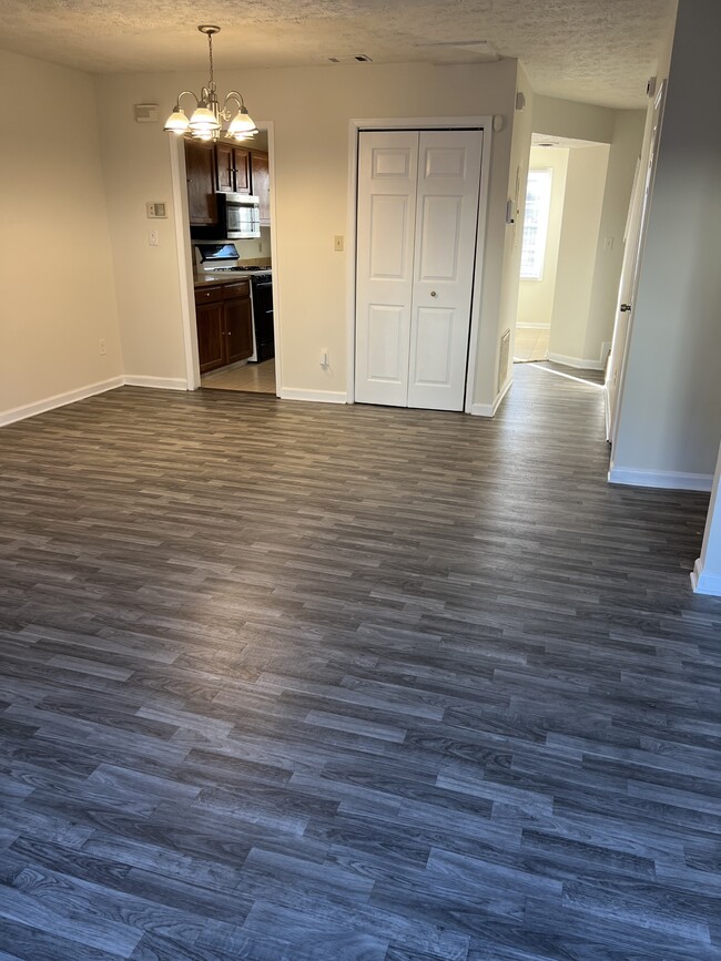 Photo - 2392 Cove Rd