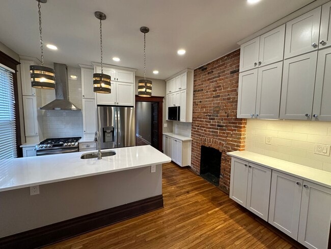 Photo - W 8th Ave 403-405 &amp; Belmont Ave 1523 RGI Unit 403