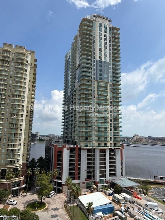 Building Photo - 1431 Riverplace Blvd Unit 1604 Rental