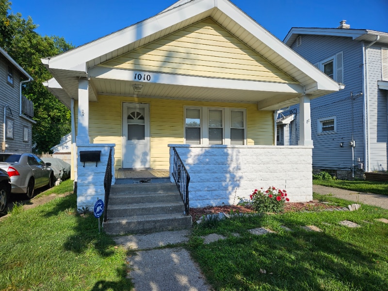 Photo - 1010 Woodsdale Ave