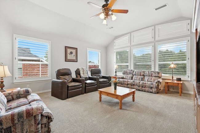 Building Photo - 2303 Chapelwood Dr Rental