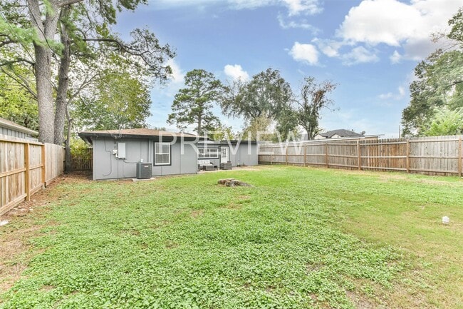 Photo - 7522 Dearborn St