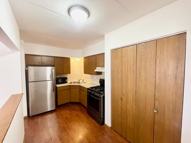 Photo - 8630 Sayre Ave Unit #4