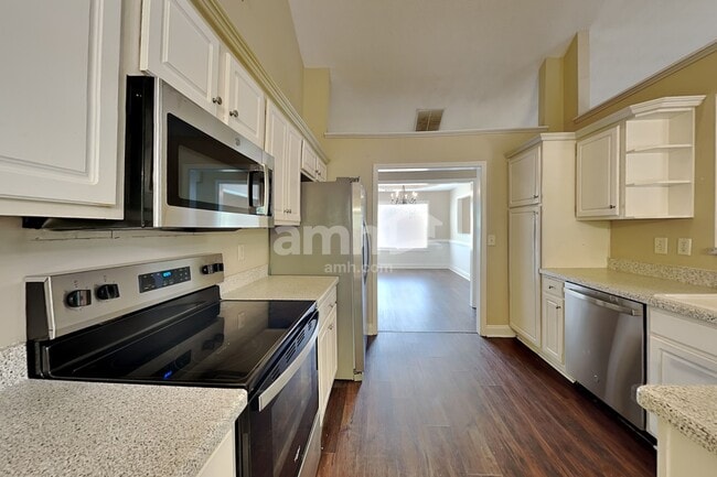 Photo - 4422 Keenly Valley Dr NE