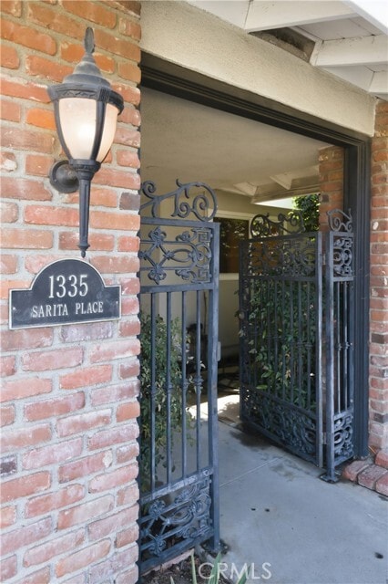 Photo - 1335 N Sarita Pl