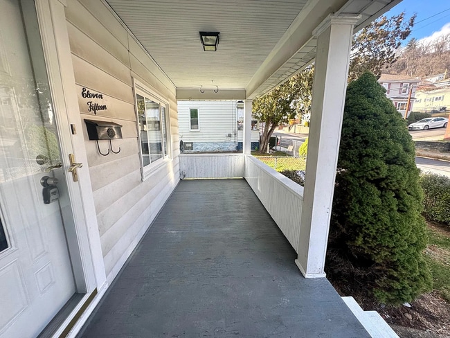 Photo - 1115 Woodward Ave