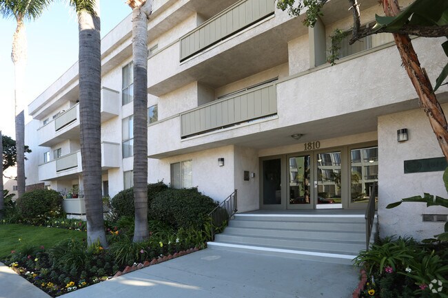 Photo - Bentley Avenue Apartments