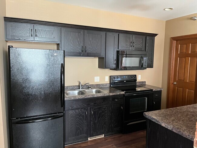 Photo - 1500 State St Apartments Unit 2