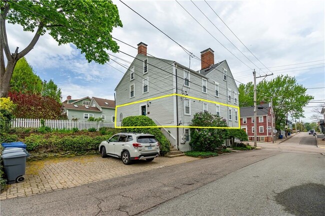 Photo - 19 King St Unit 7