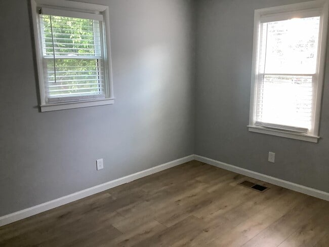Photo - 304 E Pike St
