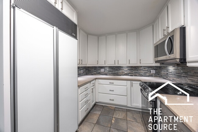 Photo - 1344 N Dearborn St Unit 18K