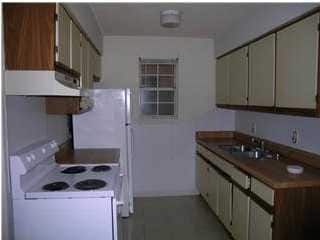 Kitchen - Hidden Lake Apartments