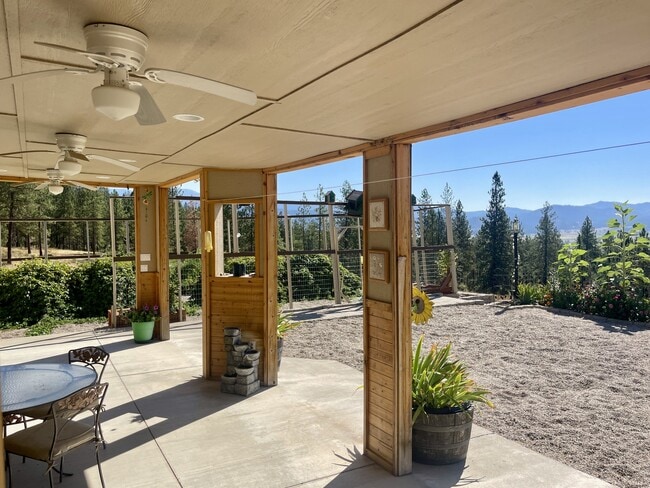 Photo - 2678 Pine Top Way