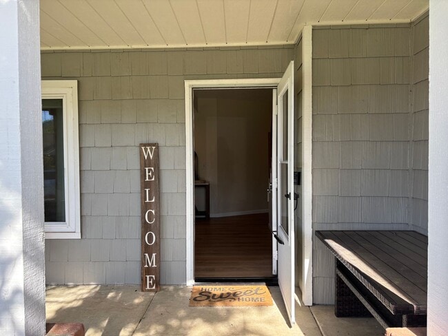 Photo - 879 Fall River Trail