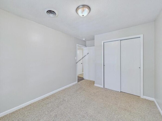 Building Photo - 29 Rosewood Dr