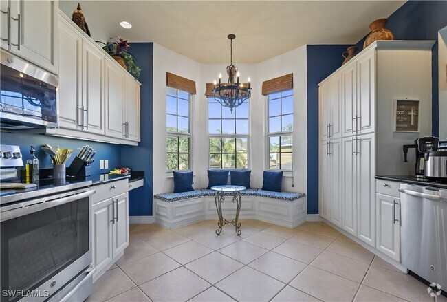 Building Photo - 5021 Maxwell Cir Unit 201 Rental