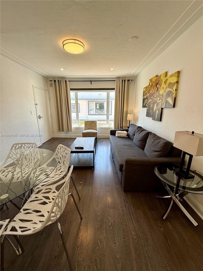 Photo - 1542 Jefferson Ave Unidad 8