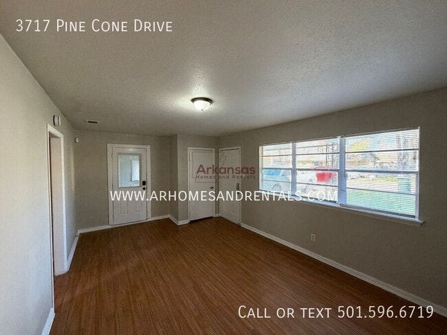 Photo - 3717 Pine Cone Dr