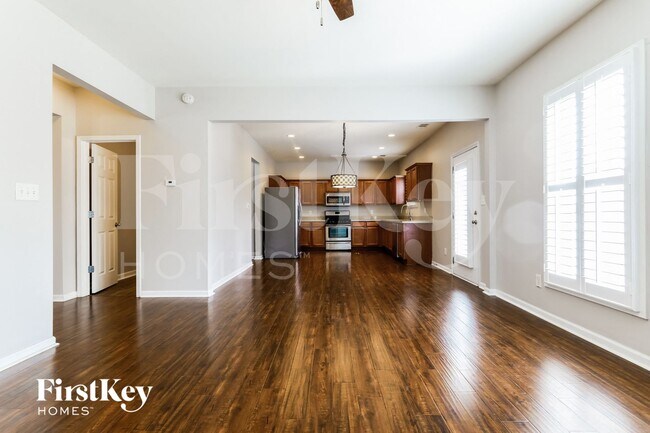 Photo - 2439 White Alder Dr NE