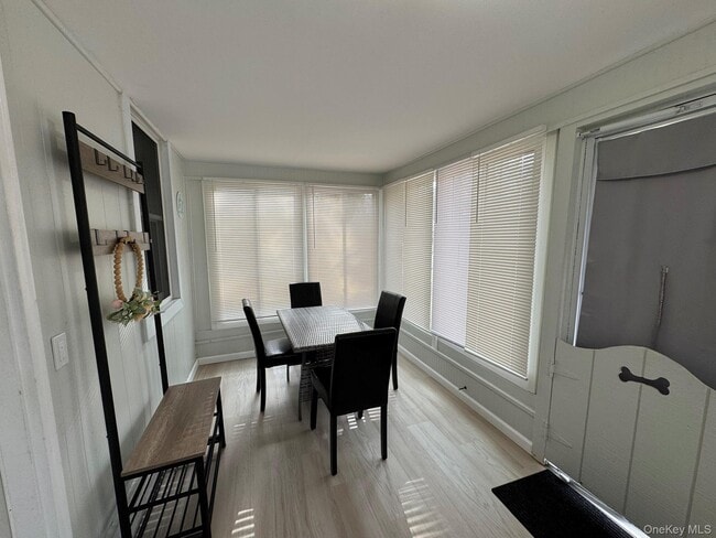 Photo - 131 Westbury Dr