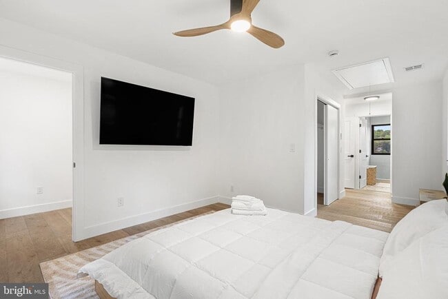 Photo - 39 Upper Lakeview Ave