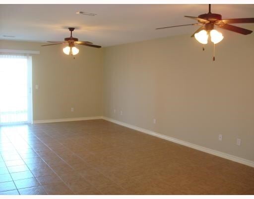 Photo - 811 Meadowlands Dr