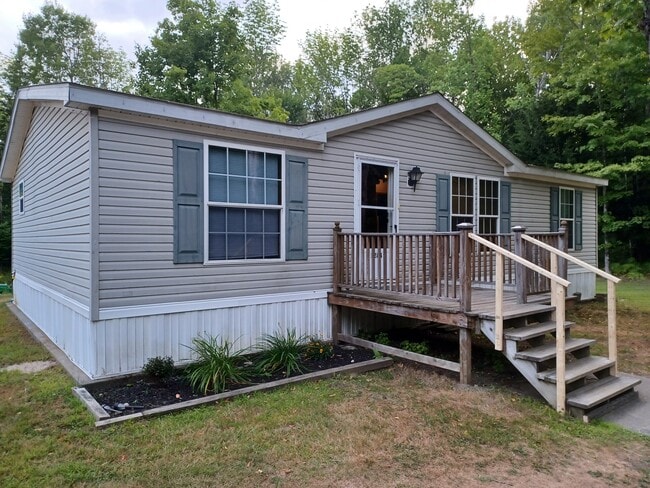 Building Photo - 1284 Hill Rd Rental