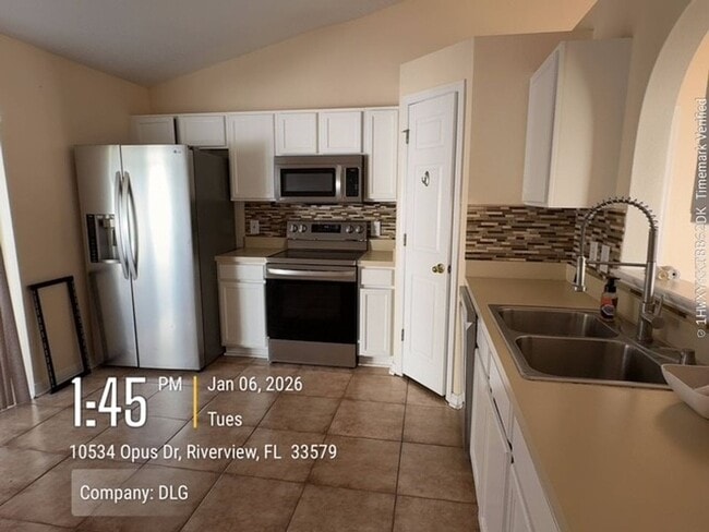 Photo - 3 Bd/2 Bath fully renovated home in South Fork