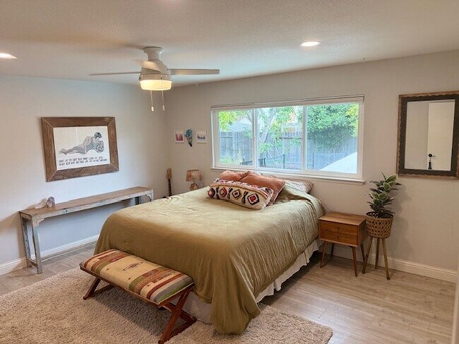 Photo - 1511 Dana Way