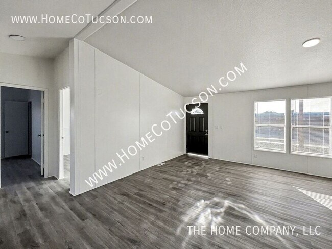 Photo - 5717 S Stewart Blvd