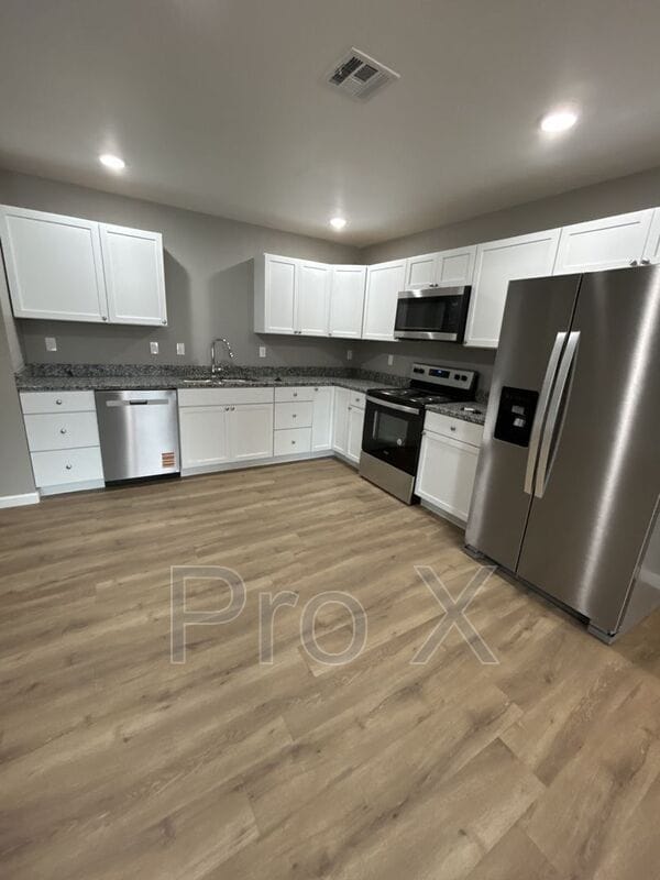 Photo - 714 Columbus St