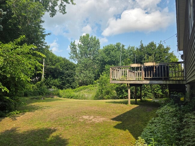 Photo - 4900 Thornapple Ln