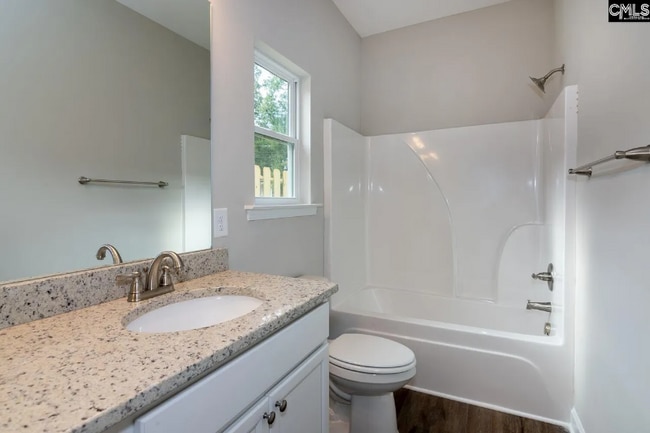 Photo - 813 Poplar St