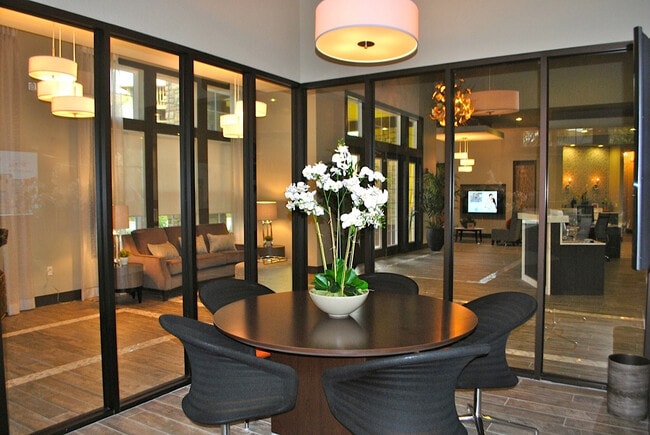 Photo - The Addison at Tampa Oaks