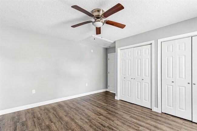 Photo - 520 E Defee Ave